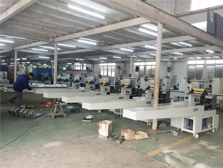Automatic Pillow Instant Noodles Packaging Machine